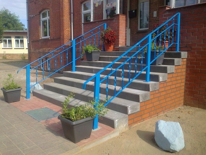 Neue Treppe für Roggendorfer Schule